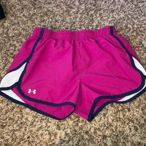 Pink, White, & Navy Under Armour shorts!